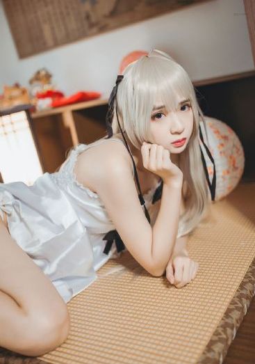 连裤袜美脚妻_720超清在线观看