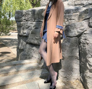 年轻的小姨在线_1080P电影在线看